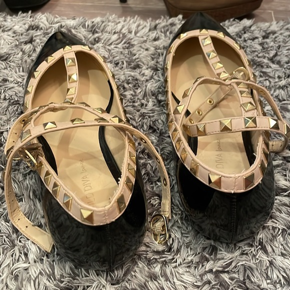 Black Flats, never worn - Picture 4 of 4